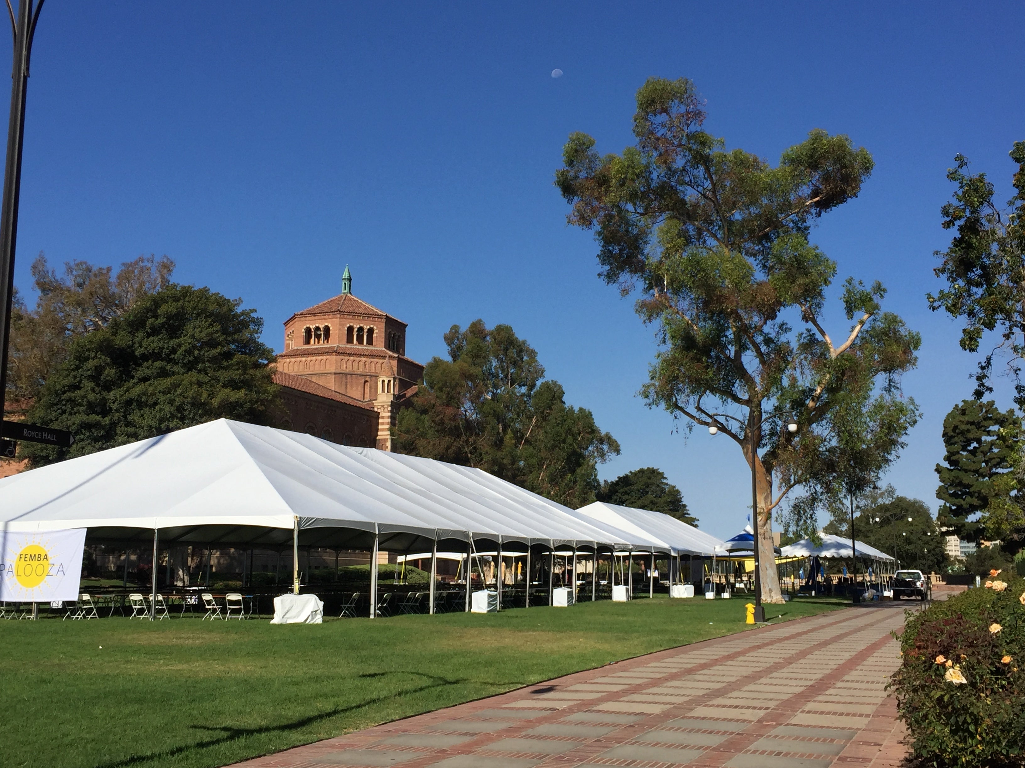 20160724 FEMBApalooza 5 Before in Morning with Moon  IMG_8617